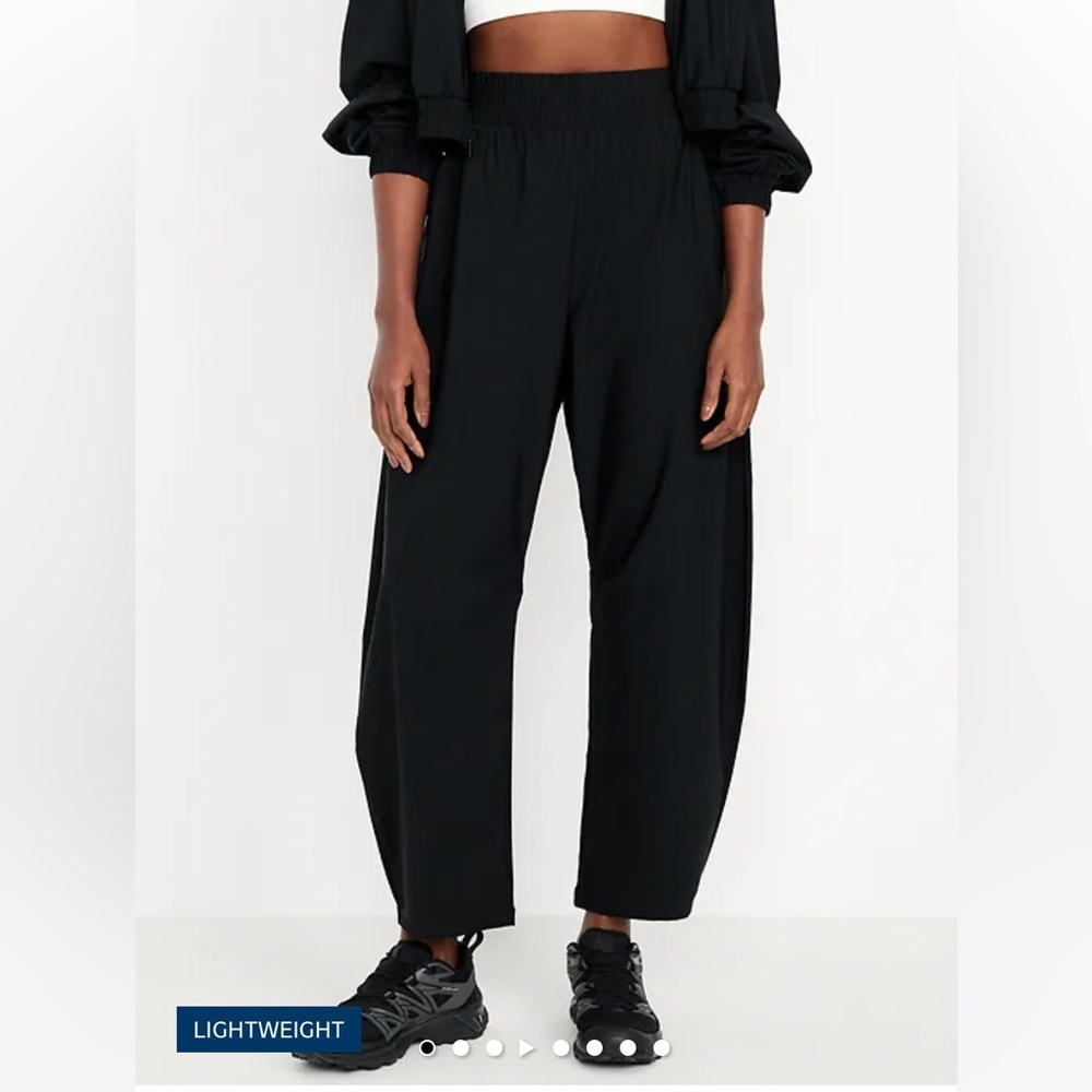 Old Navy NWT High-Waisted SleekTech Barrel Ankle Pants